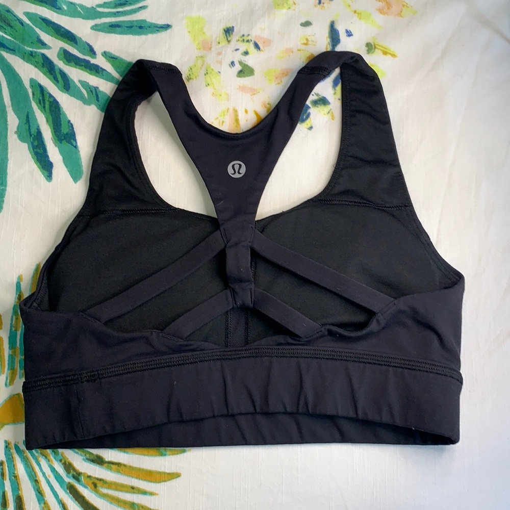 Lululemon black sports bra